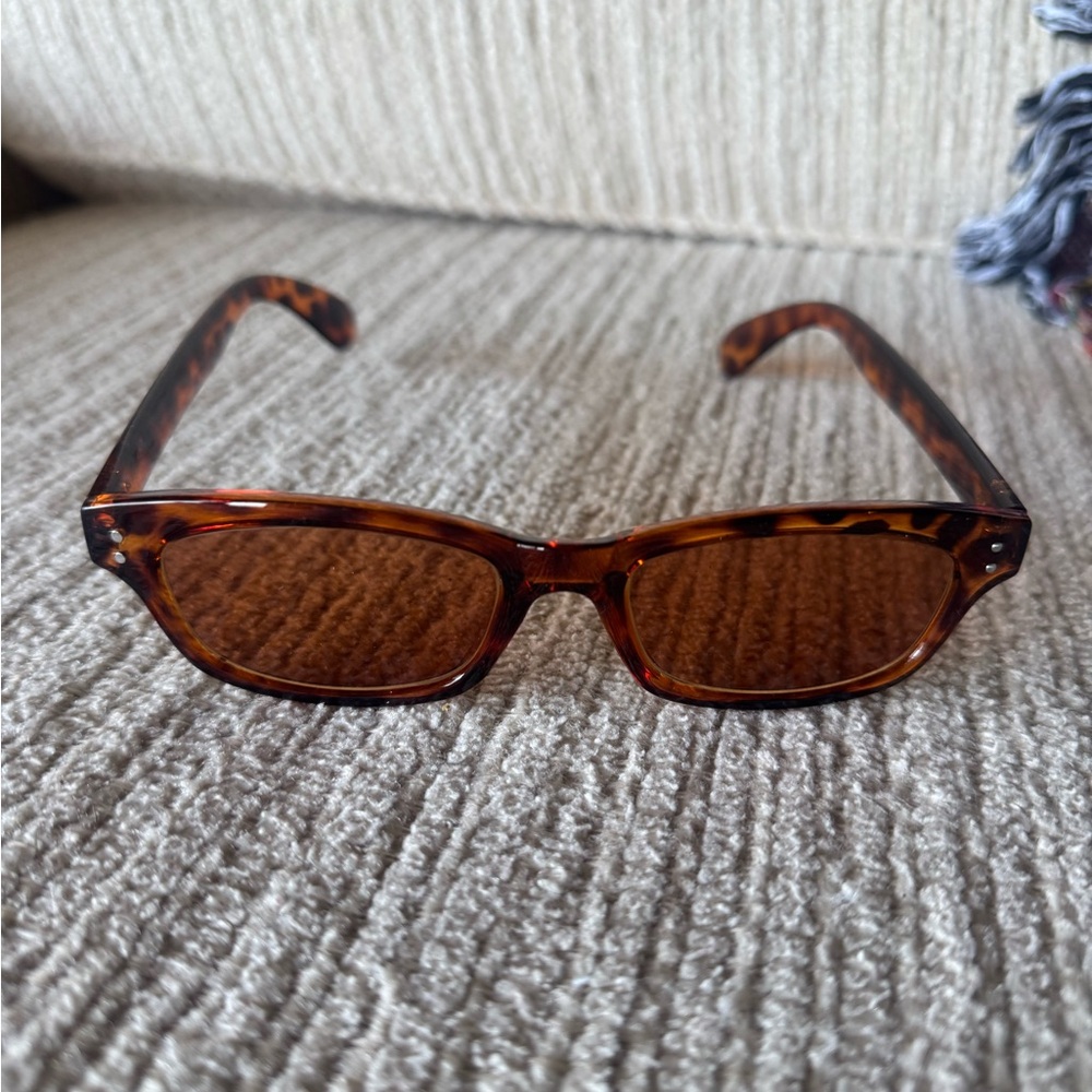 Women’s Vintage Sunglasses